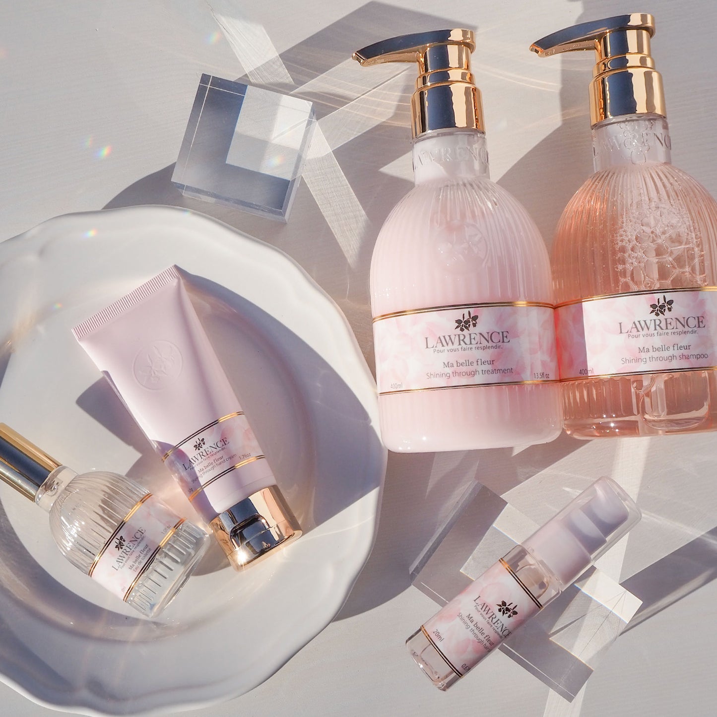 限定SAKURAパッケージ ロウレンス シャイニングスルーハンドクリーム マベルフルール(スムースタイプ) 50g