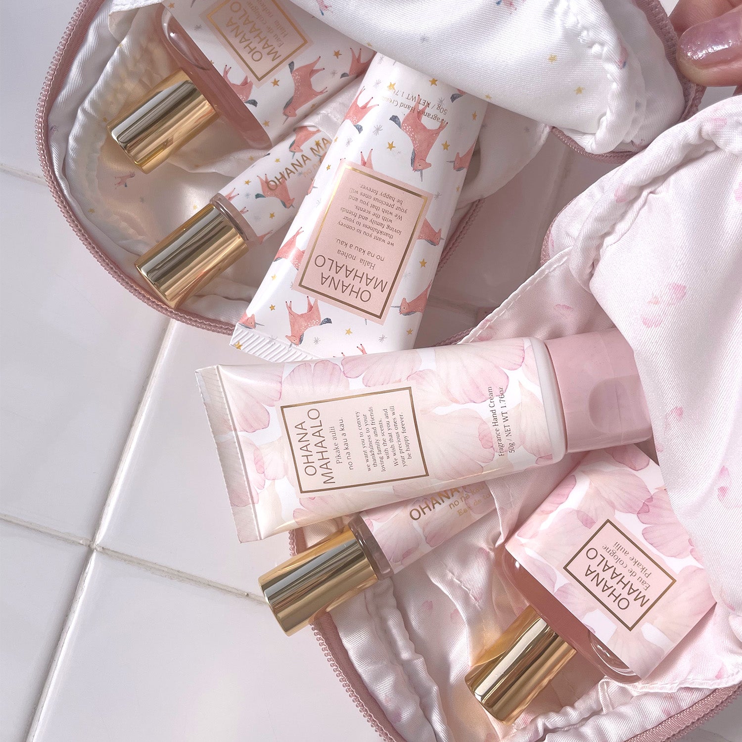 オハナ・マハロ オールウェイズアンドフォーエバーラブリー ピカケ アウリィ(ハンドクリーム50g・スクエアポーチ1個)