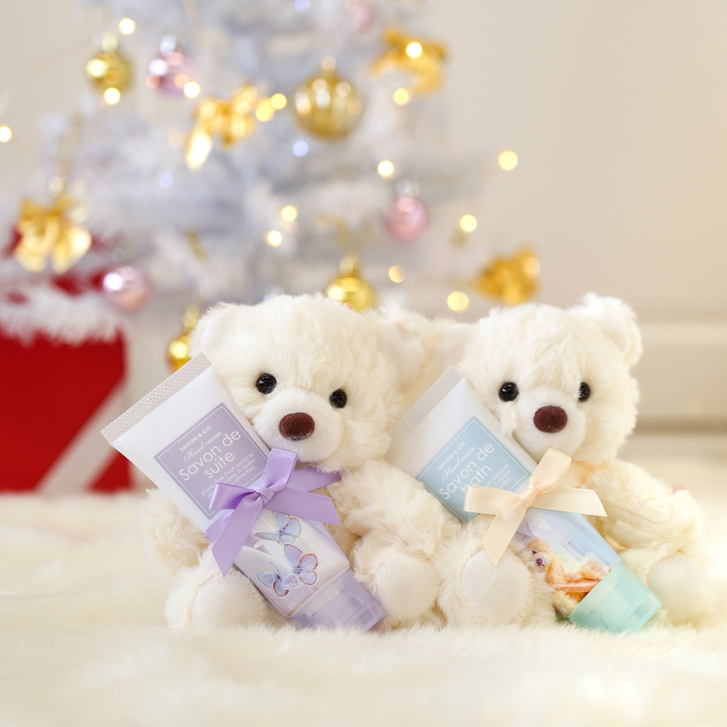 【11月10日12時発売】サヴォンアンドカンパニー　ハンドクリーム50g・ぬいぐるみキーホルダー付　サヴォンドゥバス