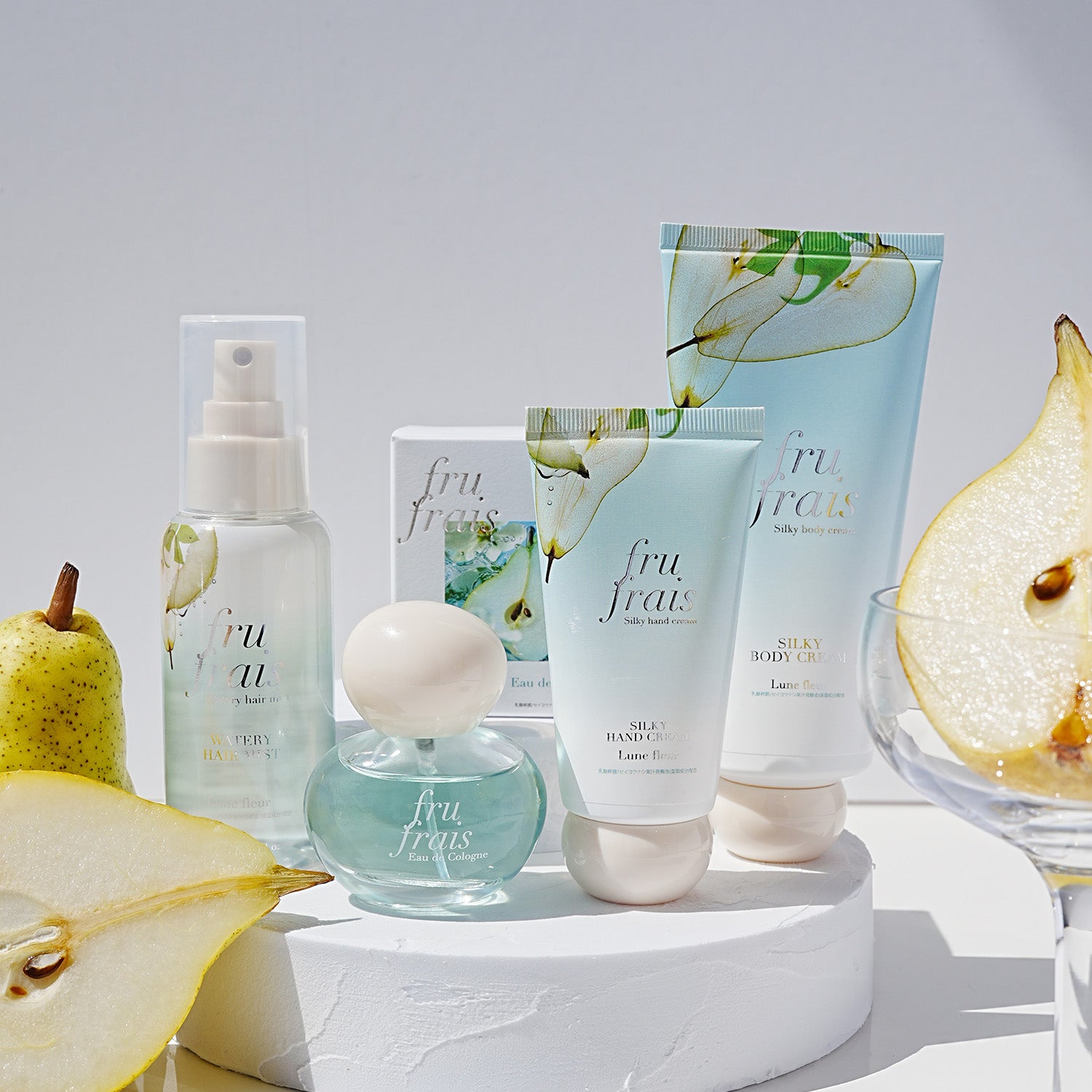 【9月24日12時発売】フルフレ　フレグランス　ウォータリーヘアミスト〈リュンヌフレール〉（ペアーの香り）80mL